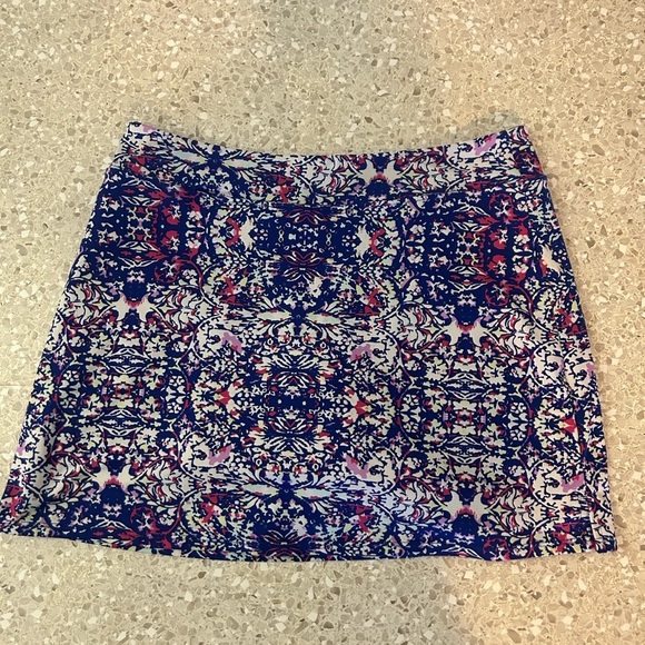 Tranquility Colorado Clothing Stretch Pull On
Skort Size Medium Multi Color - Picture 2 of 7